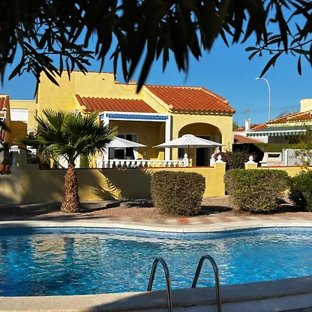Casa Lily Urb La Marina
